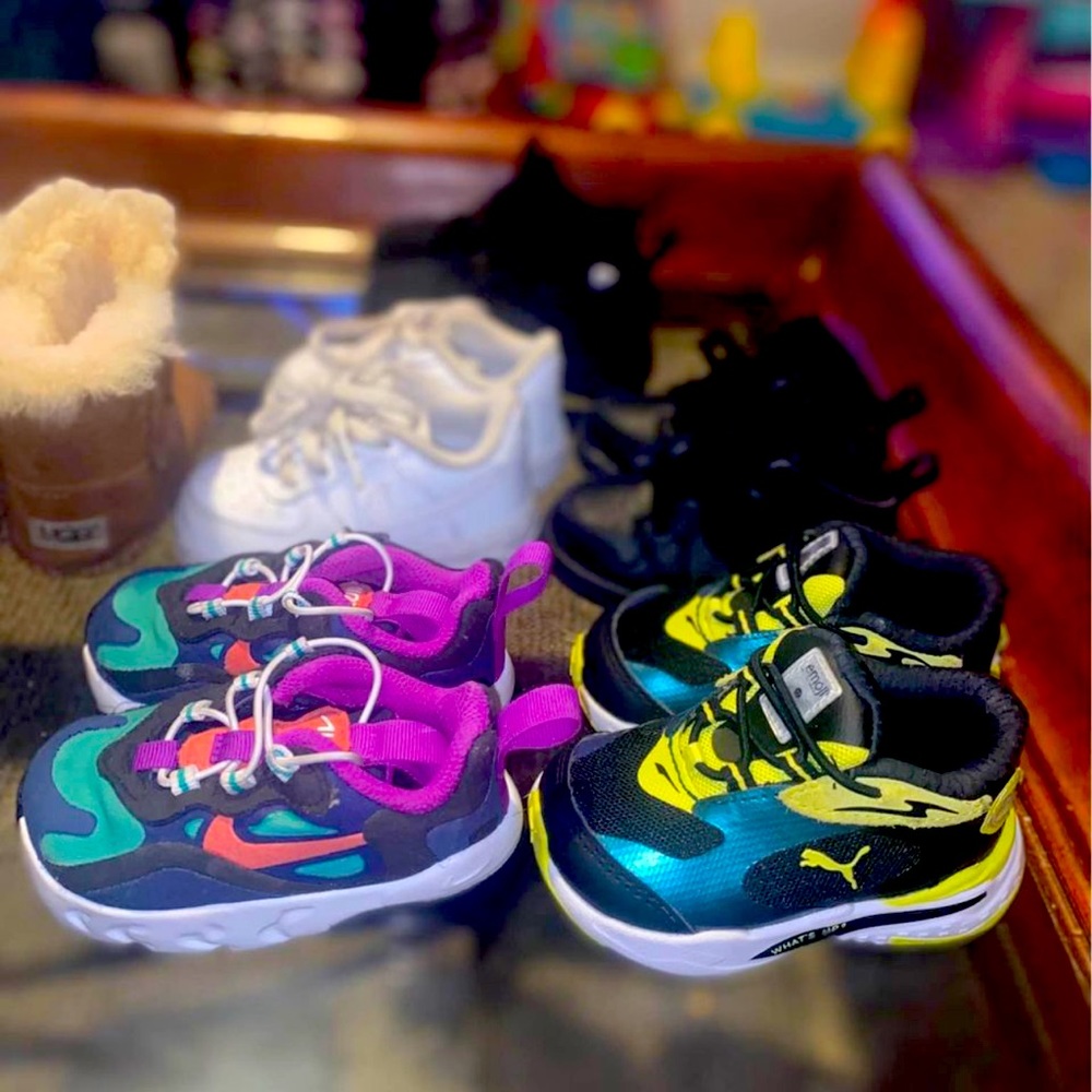 Girls 4c toddler shoes. 5 pair for 100 or BO also selling single pairs